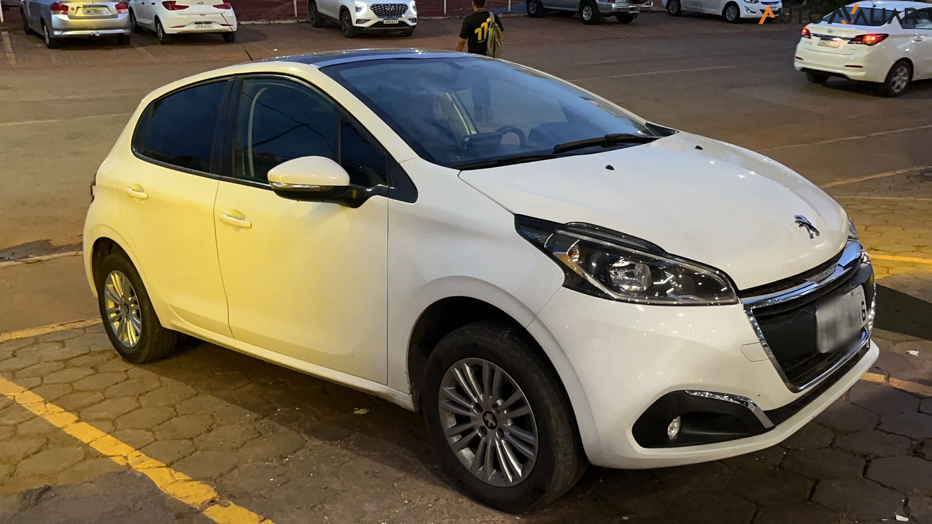 PEUGEOT 208 1.2 ALLURE 12V FLEX 4P MANUAL