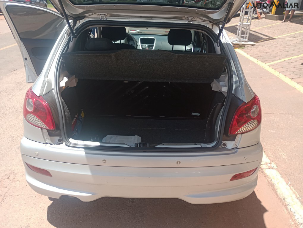 PEUGEOT 207 1.4 XR 8V FLEX 4P MANUAL