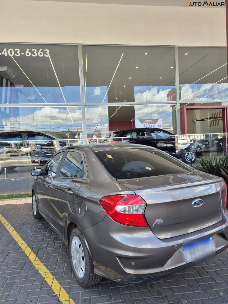 FORD KA 1.5 TI-VCT FLEX SE SEDAN AUTOMATICO
