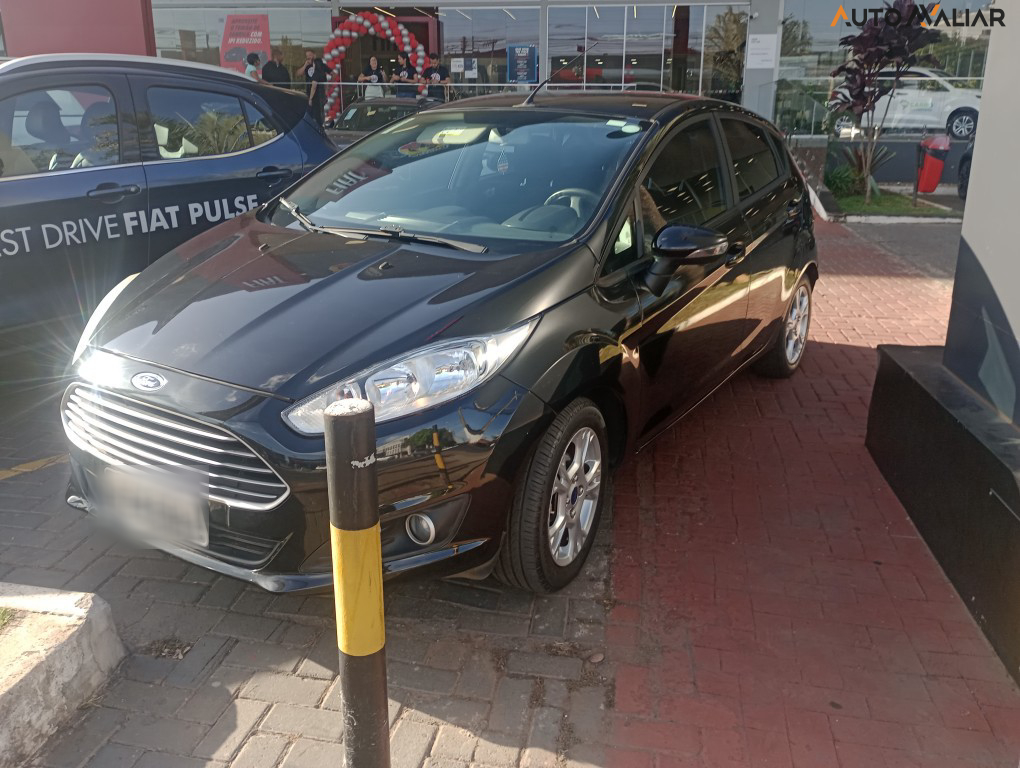 FORD FIESTA 1.6 SE HATCH 16V FLEX 4P POWERSHIFT