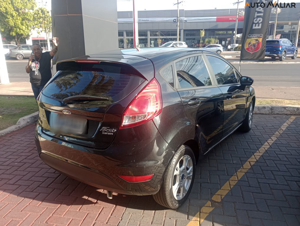 FORD FIESTA 1.6 SE HATCH 16V FLEX 4P POWERSHIFT