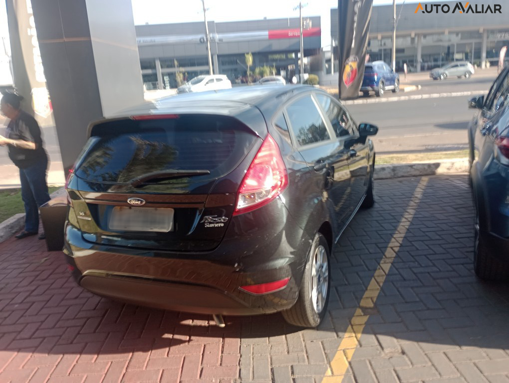 FORD FIESTA 1.6 SE HATCH 16V FLEX 4P POWERSHIFT