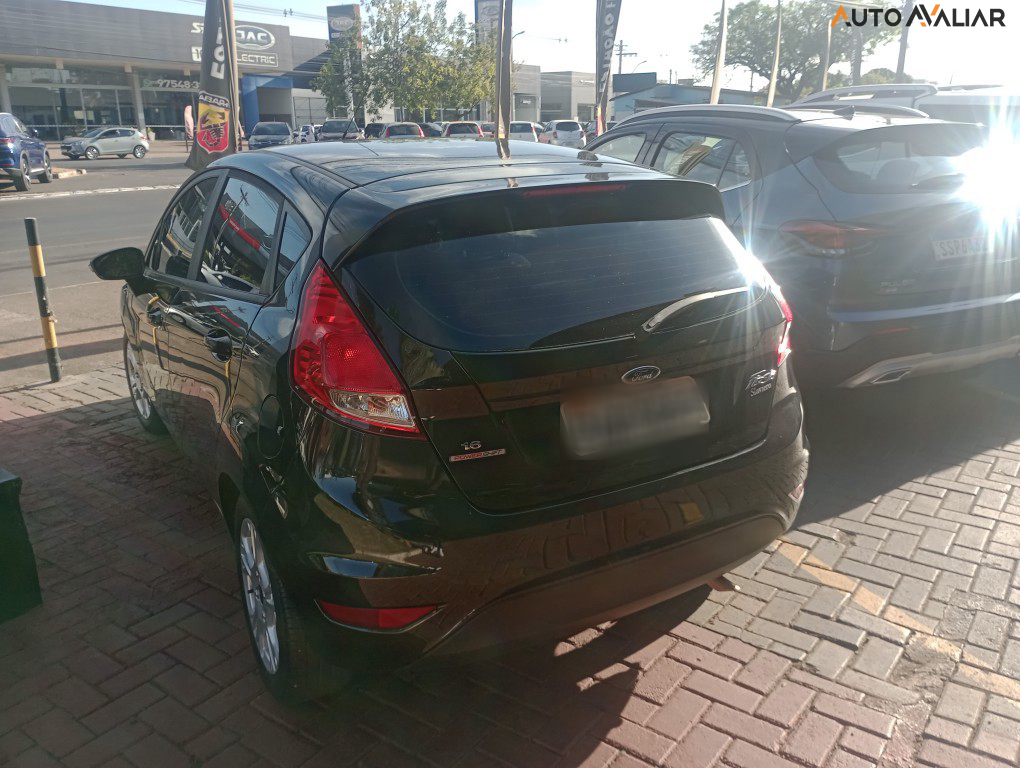 FORD FIESTA 1.6 SE HATCH 16V FLEX 4P POWERSHIFT