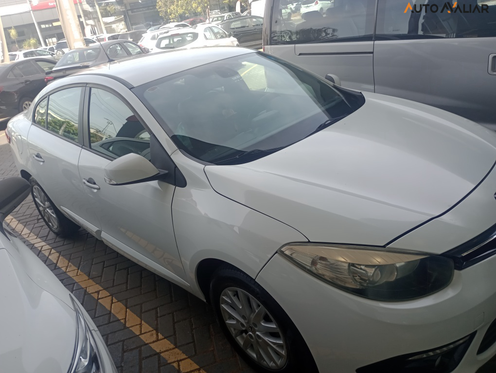 RENAULT FLUENCE 2.0 DYNAMIQUE PLUS 16V FLEX 4P AUTOMATICO