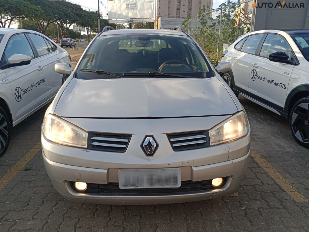 RENAULT MEGANE 1.6 DYNAMIQUE GRAND TOUR 16V FLEX 4P MANUAL