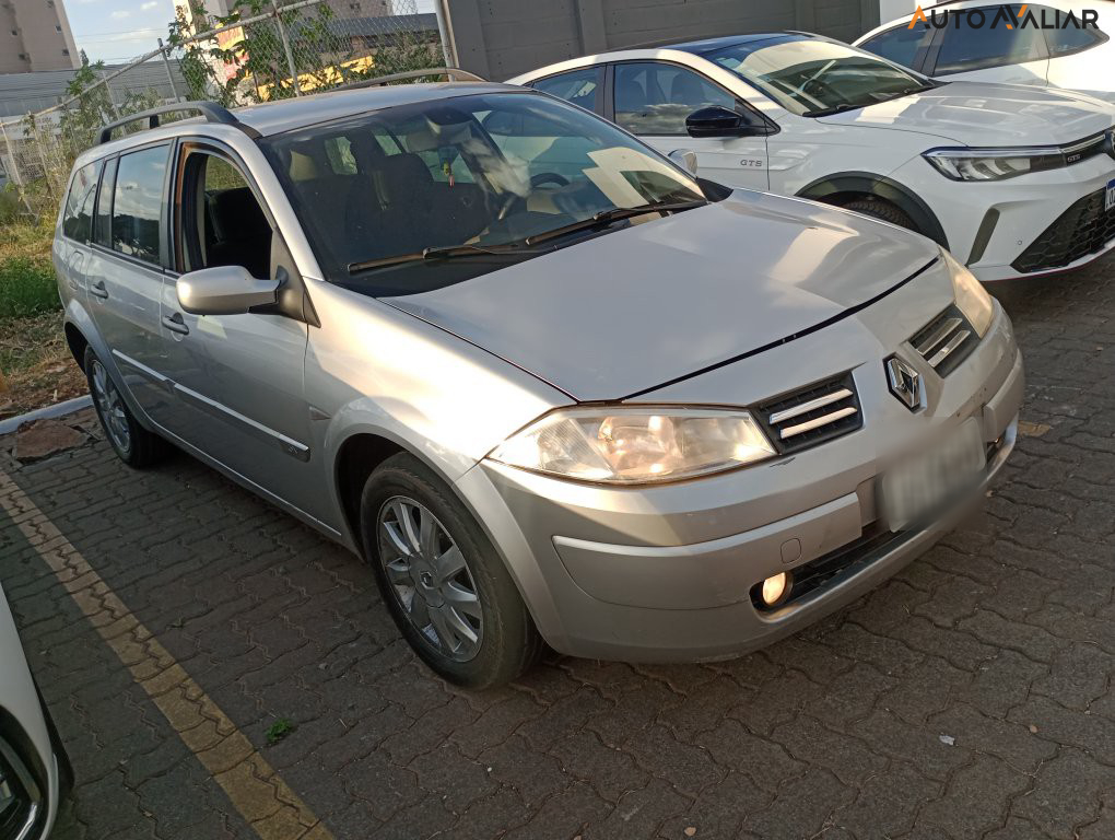 RENAULT MEGANE 1.6 DYNAMIQUE GRAND TOUR 16V FLEX 4P MANUAL