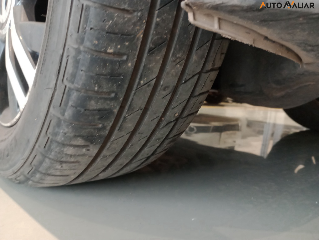 VOLKSWAGEN UP 1.0 TSI MOVE UP 12V FLEX 4P MANUAL