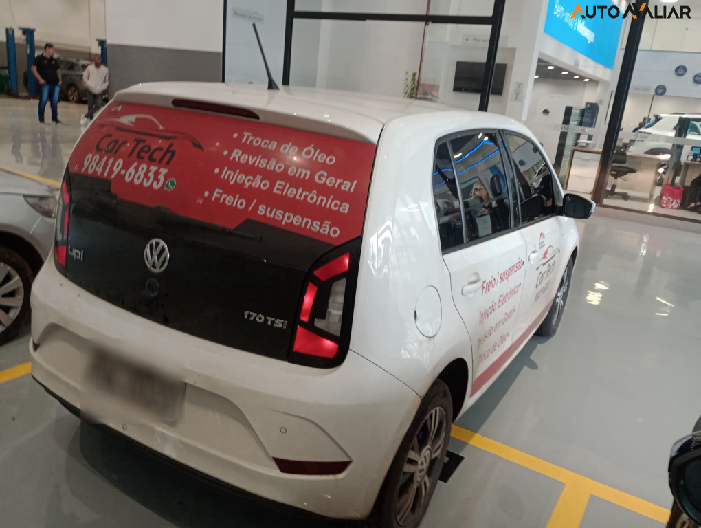 VOLKSWAGEN UP 1.0 TSI MOVE UP 12V FLEX 4P MANUAL