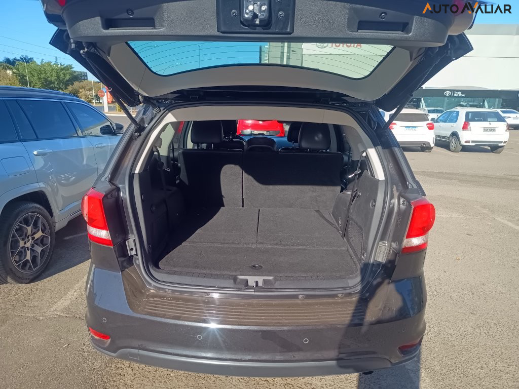 FIAT FREEMONT 2.4 PRECISION 16V GASOLINA 4P AUTOMATICO