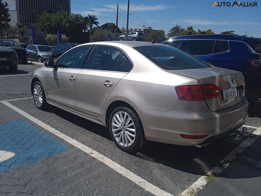 VOLKSWAGEN JETTA 2.0 TSI HIGHLINE 211CV GASOLINA 4P TIPTRONIC