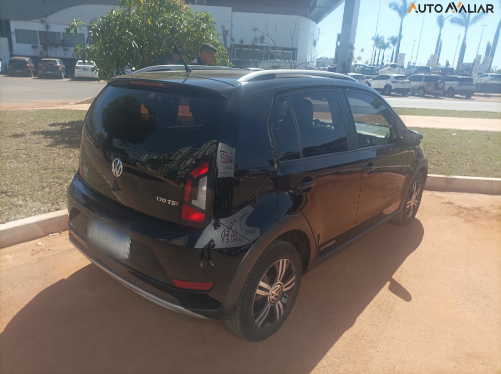VOLKSWAGEN UP 1.0 170 TSI TOTAL FLEX XTREME 4P MANUAL