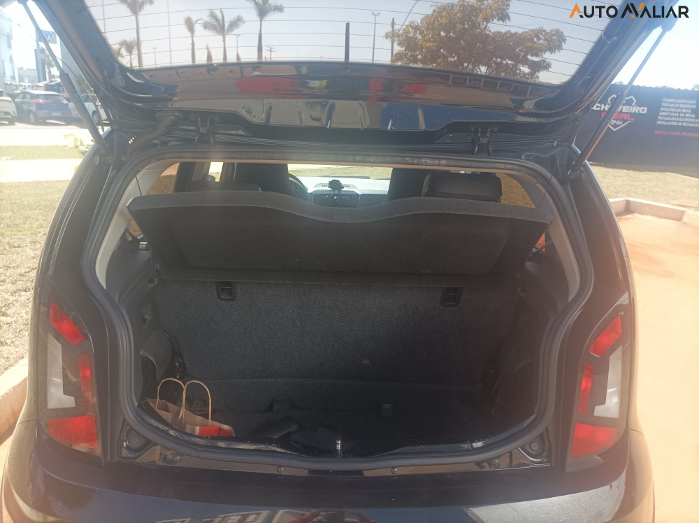 VOLKSWAGEN UP 1.0 170 TSI TOTAL FLEX XTREME 4P MANUAL