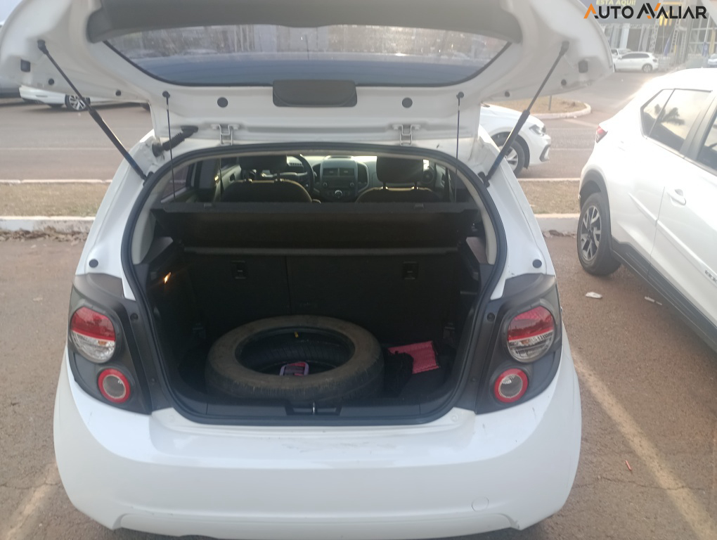 CHEVROLET SONIC 1.6 LT 16V FLEX 4P AUTOMATICO