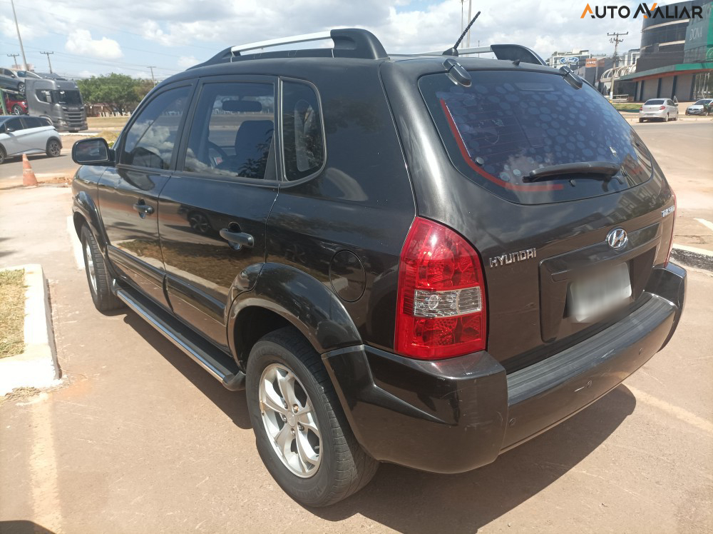 HYUNDAI TUCSON 2.0 GL 2WD 16V GASOLINA 4P MANUAL