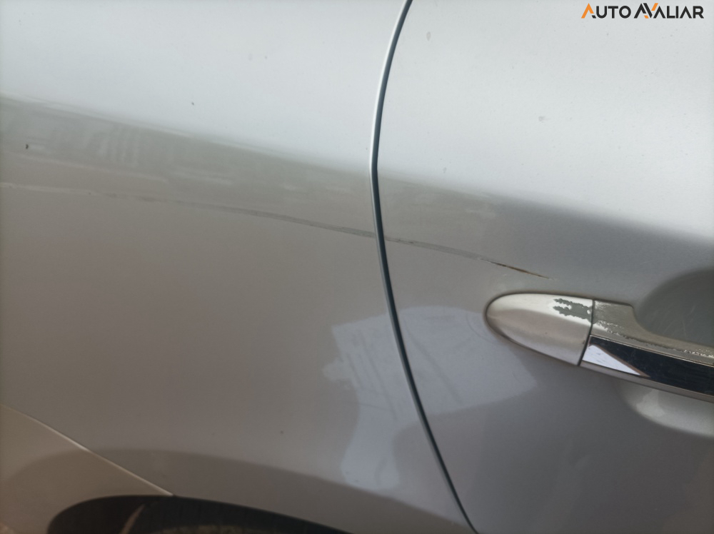 HYUNDAI SANTA FE 2.7 MPFI GLS V6 24V 200CV GASOLINA 4P AUTOMATICO