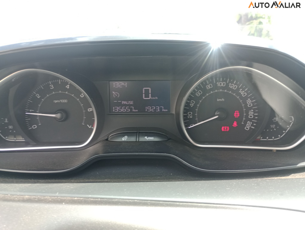 PEUGEOT 2008 1.6 16V THP FLEX GRIFFE 4P MANUAL