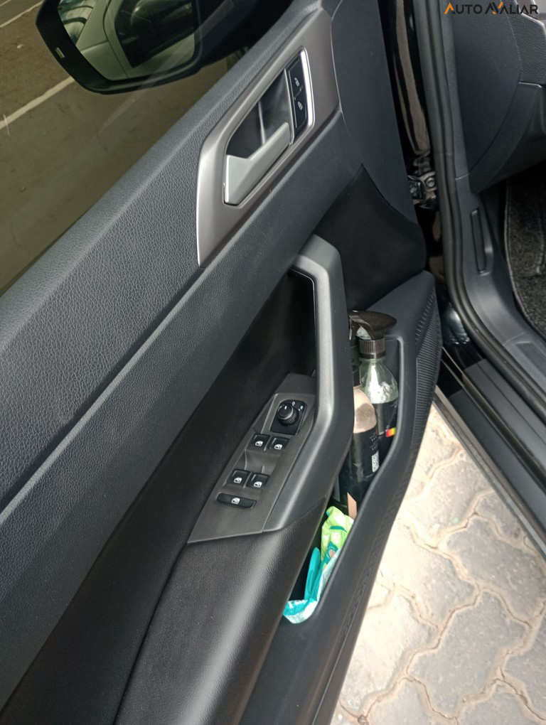 VOLKSWAGEN NIVUS 1.0 200 TSI TOTAL FLEX COMFORTLINE AUTOM&Aacute;TICO