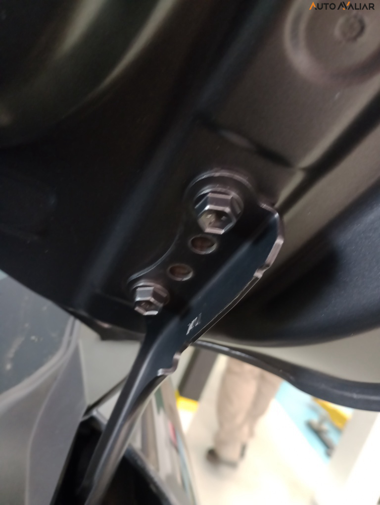 TOYOTA COROLLA CROSS 1.8 VVT-I HYBRID FLEX XRX CVT