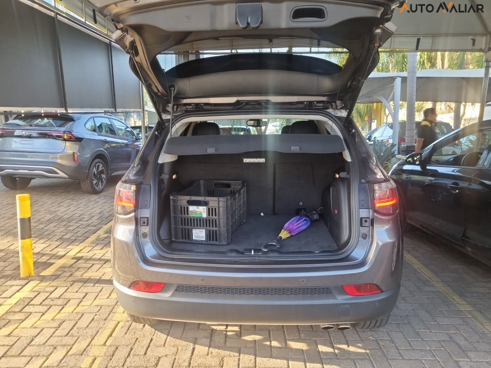 JEEP COMPASS 1.3 T270 TURBO FLEX LIMITED AT6