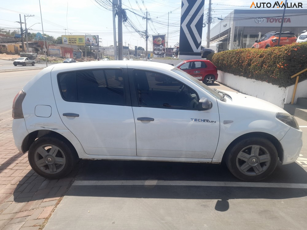 RENAULT SANDERO 1.0 TECH RUN 16V FLEX 4P MANUAL