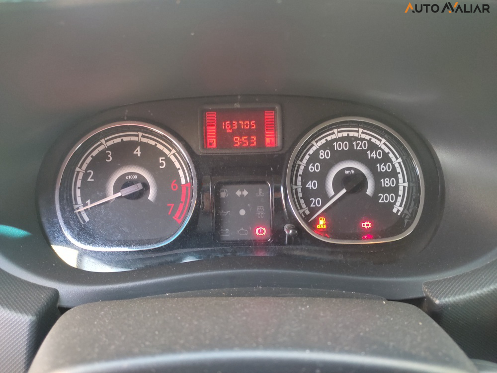 RENAULT SANDERO 1.0 EXPRESSION 16V FLEX 4P MANUAL