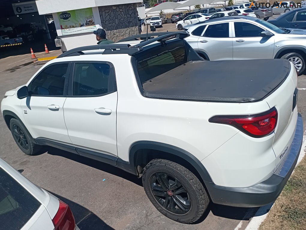 FIAT TORO 2.0 16V TURBO DIESEL FREEDOM 4WD AT9