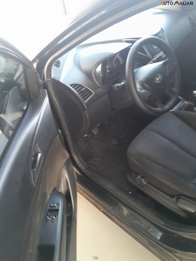 HYUNDAI HB20 1.0 COMFORT 12V FLEX 4P MANUAL
