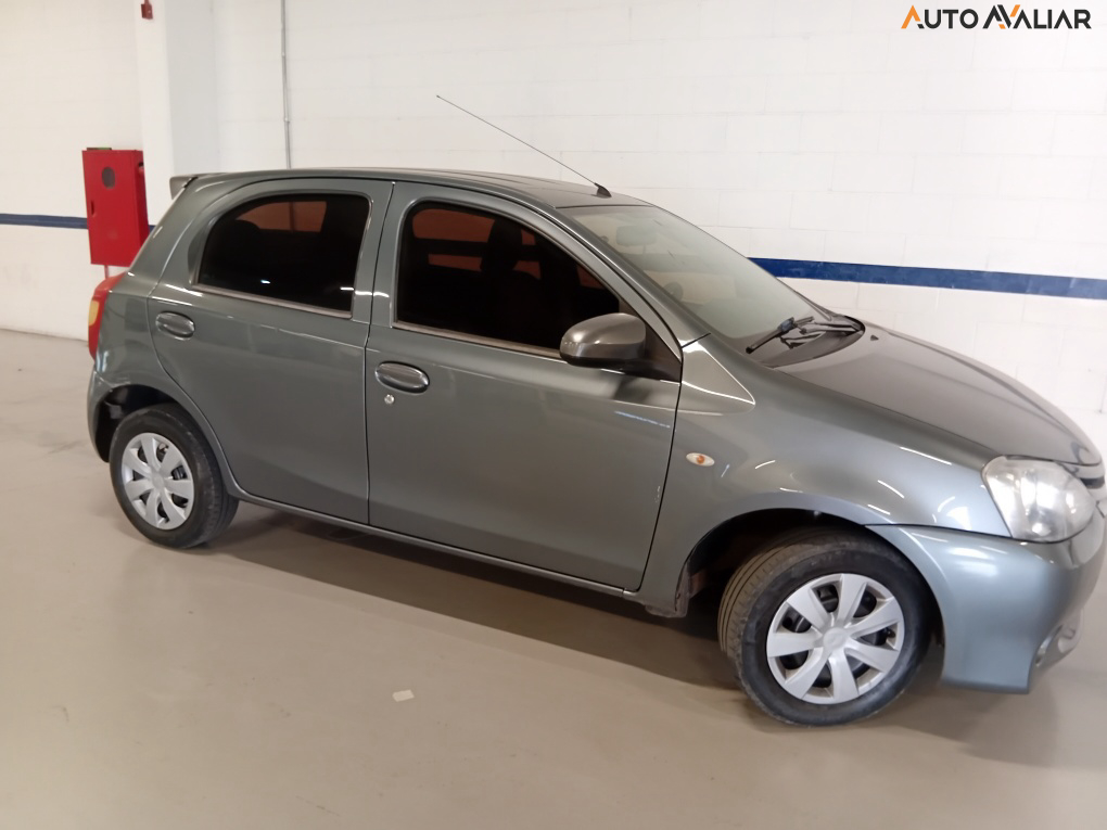 TOYOTA ETIOS 1.3 X 16V FLEX 4P MANUAL