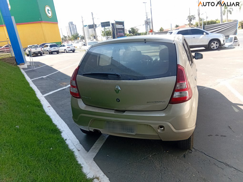 RENAULT SANDERO 1.6 PRIVILEGE 16V FLEX 4P AUTOMATICO