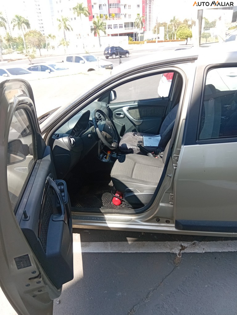 RENAULT SANDERO 1.6 PRIVILEGE 16V FLEX 4P AUTOMATICO