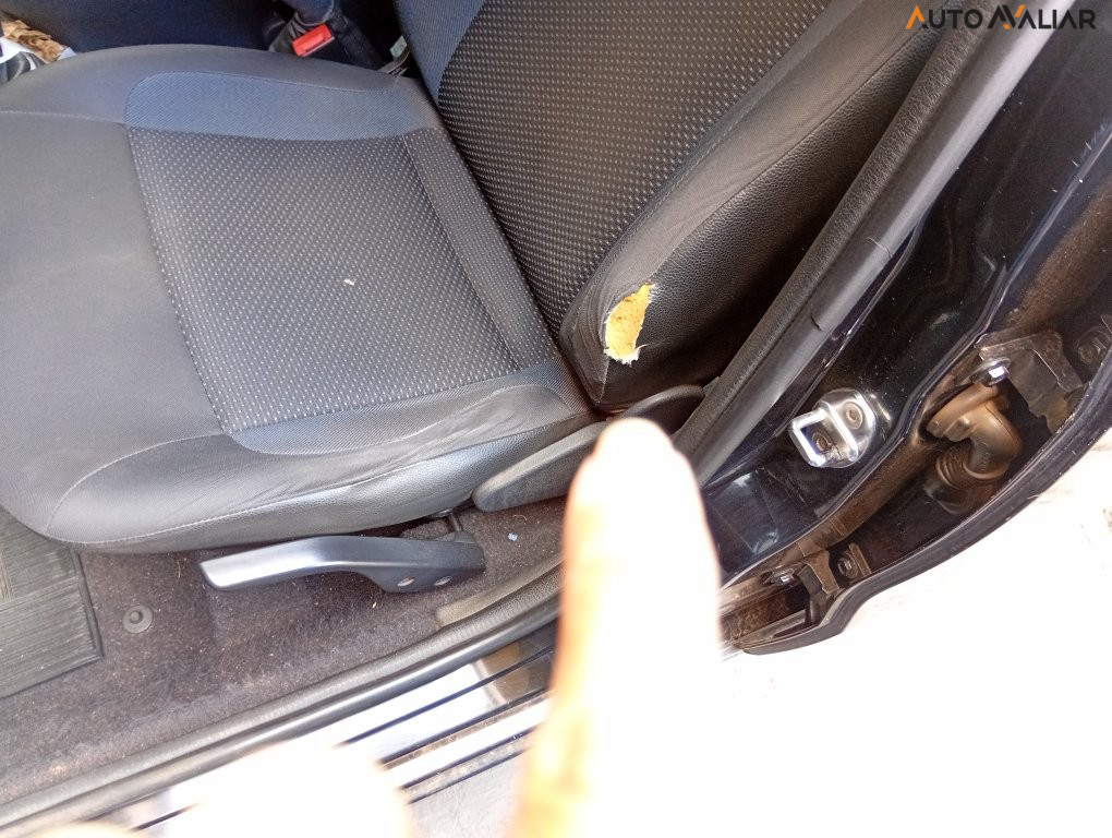 VOLKSWAGEN GOL 1.0 MI TRENDLINE 8V FLEX 4P MANUAL