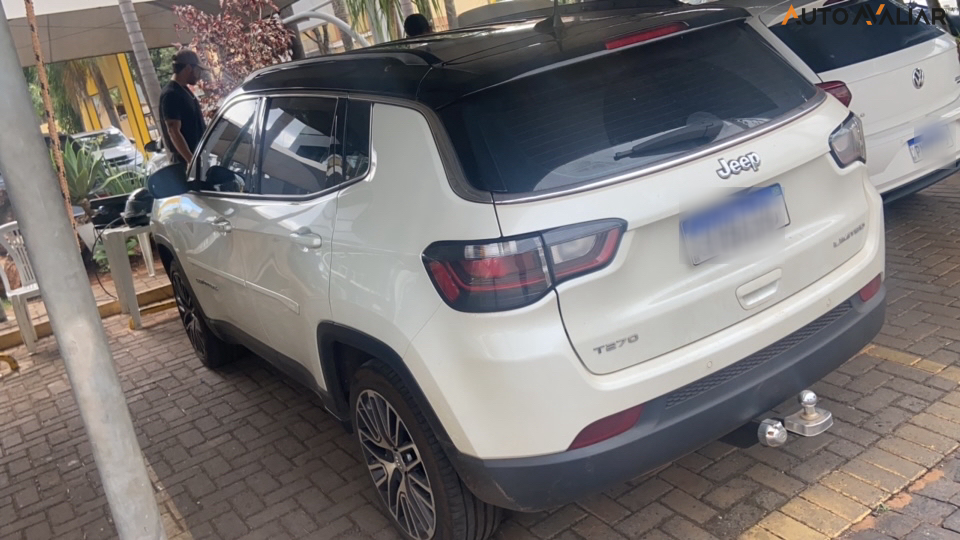 JEEP COMPASS 1.3 T270 TURBO FLEX LIMITED AT6