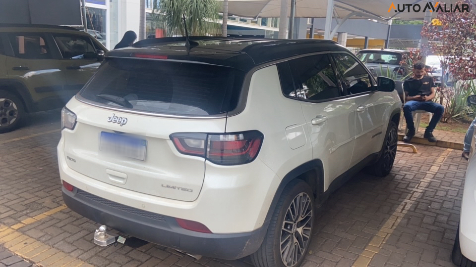 JEEP COMPASS 1.3 T270 TURBO FLEX LIMITED AT6