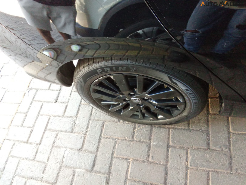 HONDA CITY 1.5 I-VTEC FLEX HATCH TOURING CVT