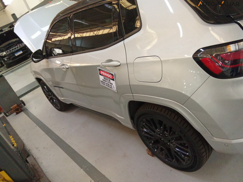 JEEP COMPASS S 1.3 TB 4XE AUT (HIBRIDO)