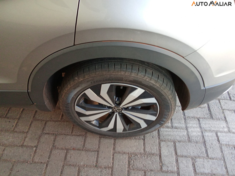 VOLKSWAGEN T-CROSS 1.4 250 TSI TOTAL FLEX HIGHLINE AUTOMÁTICO