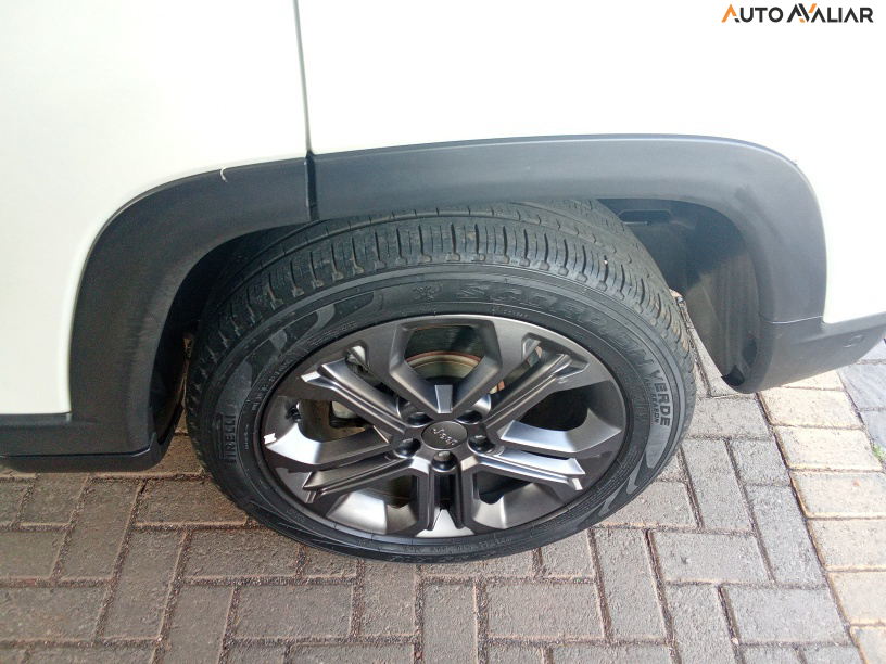 JEEP COMPASS 1.3 T270 TURBO FLEX LONGITUDE AT6