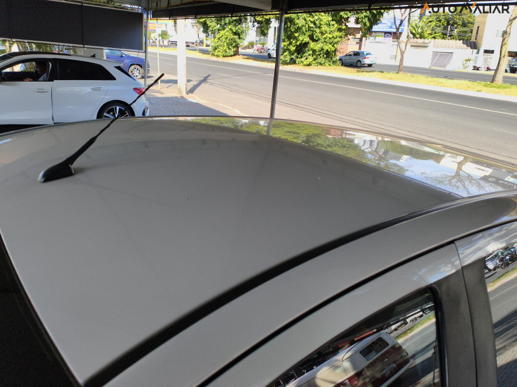 CHEVROLET ONIX 1.4 MPFI LTZ 8V FLEX 4P MANUAL