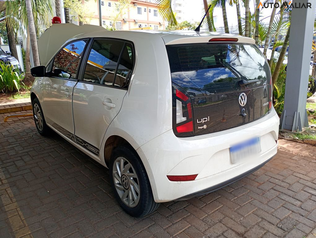 VOLKSWAGEN UP 1.0 170 TSI TOTAL FLEX CONNECT 4P MANUAL