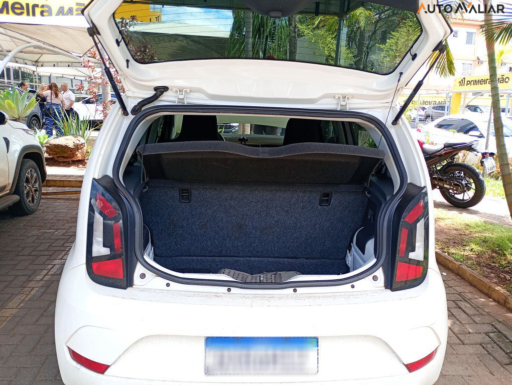 VOLKSWAGEN UP 1.0 170 TSI TOTAL FLEX CONNECT 4P MANUAL