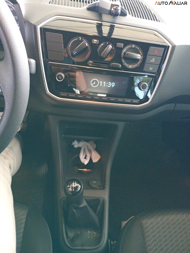 VOLKSWAGEN UP 1.0 170 TSI TOTAL FLEX CONNECT 4P MANUAL