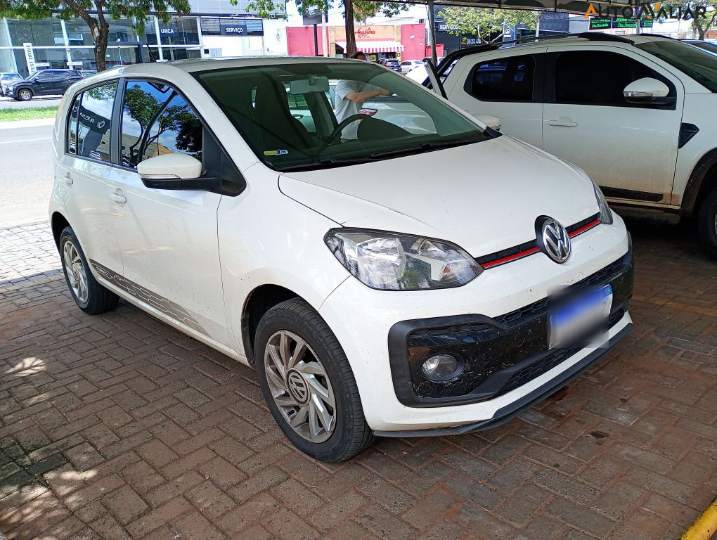 VOLKSWAGEN UP 1.0 170 TSI TOTAL FLEX CONNECT 4P MANUAL