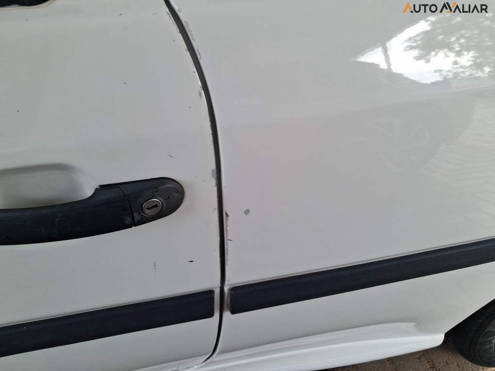 VOLKSWAGEN GOL 1.0 MI 8V FLEX 2P MANUAL G.IV