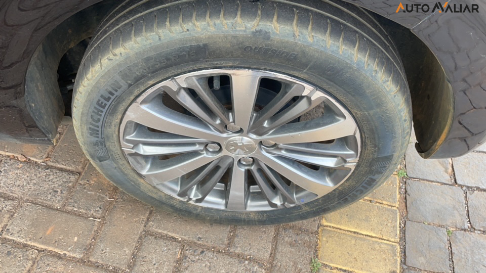 PEUGEOT 208 1.6 GRIFFE 16V FLEX 4P AUTOMATICO