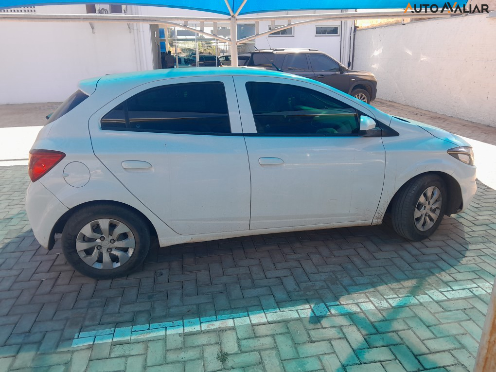 CHEVROLET ONIX 1.0 MPFI LT 8V FLEX 4P MANUAL