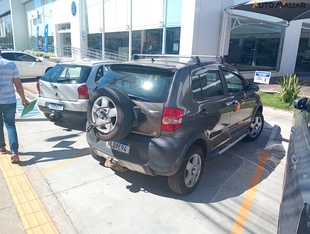 VOLKSWAGEN CROSSFOX 1.6 MI FLEX 8V 4P MANUAL