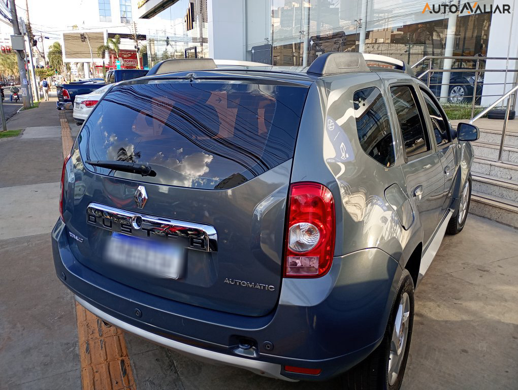 RENAULT DUSTER 2.0 DYNAMIQUE 4X2 16V FLEX 4P AUTOMATICO