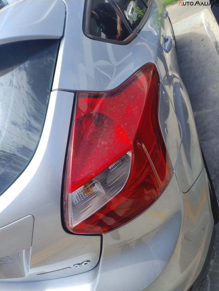 FORD FOCUS 2.0 SE PLUS 16V FLEX 4P POWERSHIFT