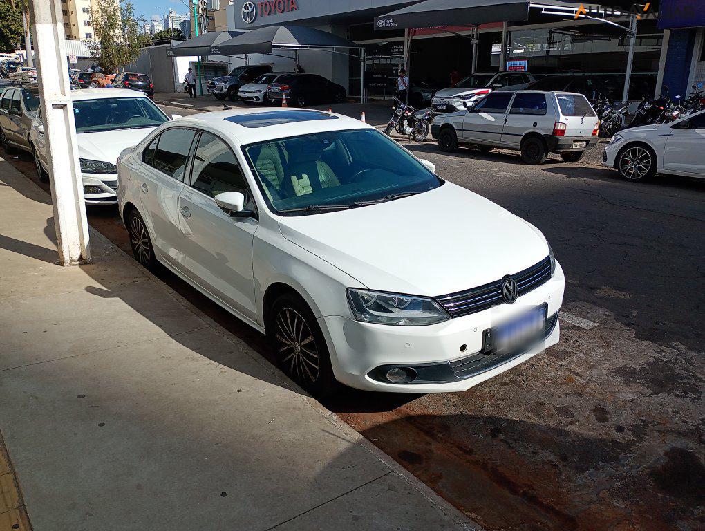 VOLKSWAGEN JETTA 2.0 TSI HIGHLINE 200CV GASOLINA 4P TIPTRONIC