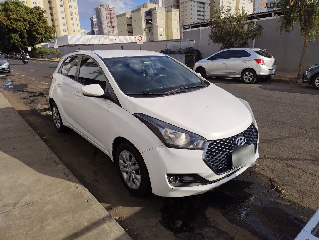 HYUNDAI HB20 1.0 COMFORT PLUS 12V FLEX 4P MANUAL